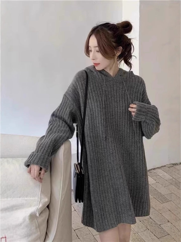 Women’s knitted hoodie dress with ribbed texture and oversized silhouette Mune Fashion
