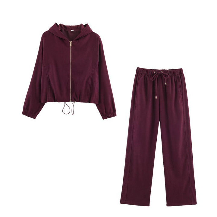 Women's short jacket in velour look with hood, full-length zipper and drawstring hem Mune Fashion