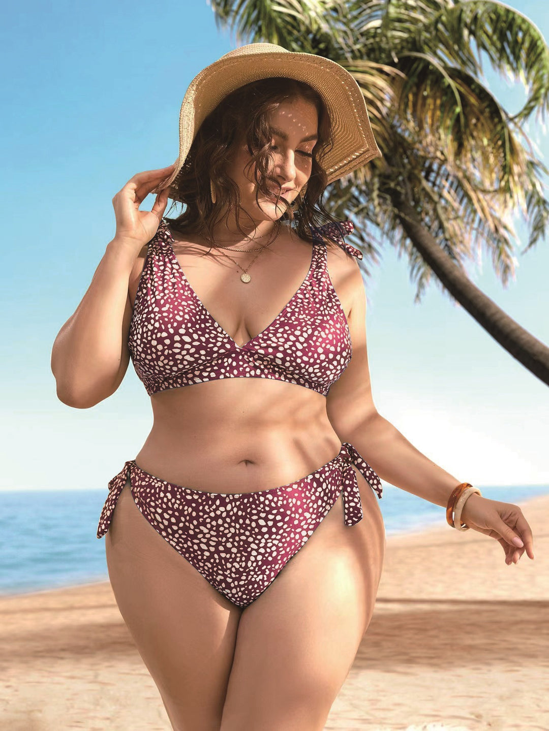 Women Triangle Bikini Set with Playful Knot Design Mune Fashion