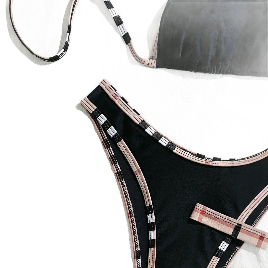 Women's triangle bikini with texture and fashionable accents Mune Fashion