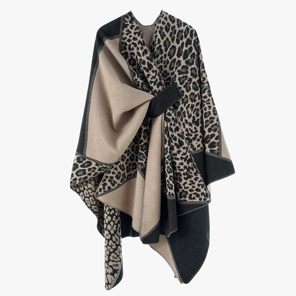 Women's jacquard poncho with leopard pattern and wool blend wrap Mune Fashion