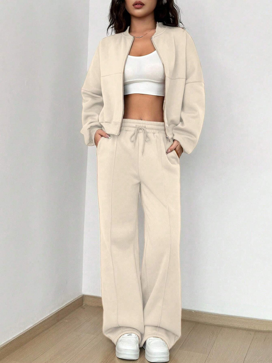 Women's short zip-up hoodie with high-waist wide jogger set Mune Fashion