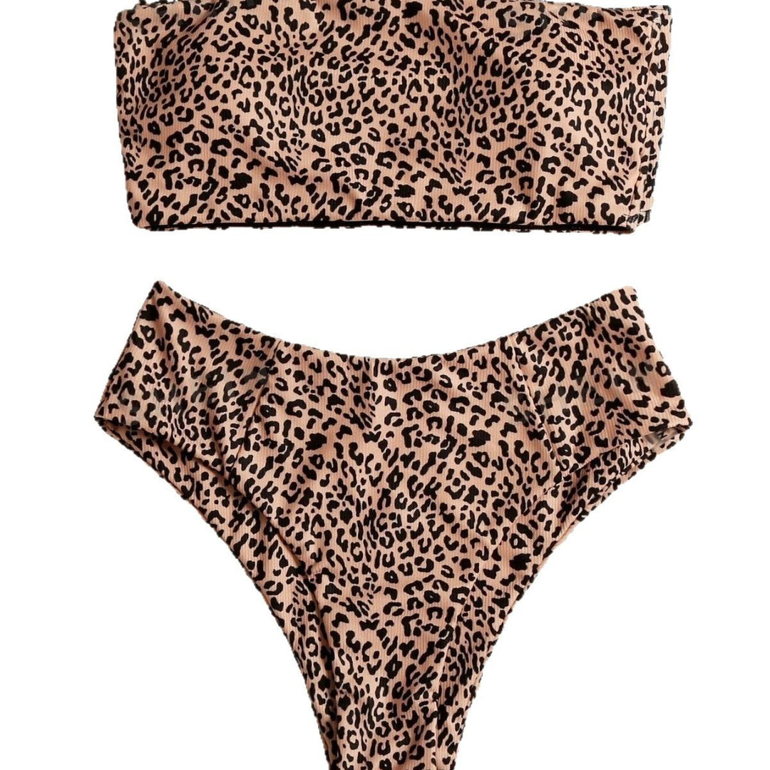 Ladies bandeau bikini set with elegant leopard pattern Mune Fashion