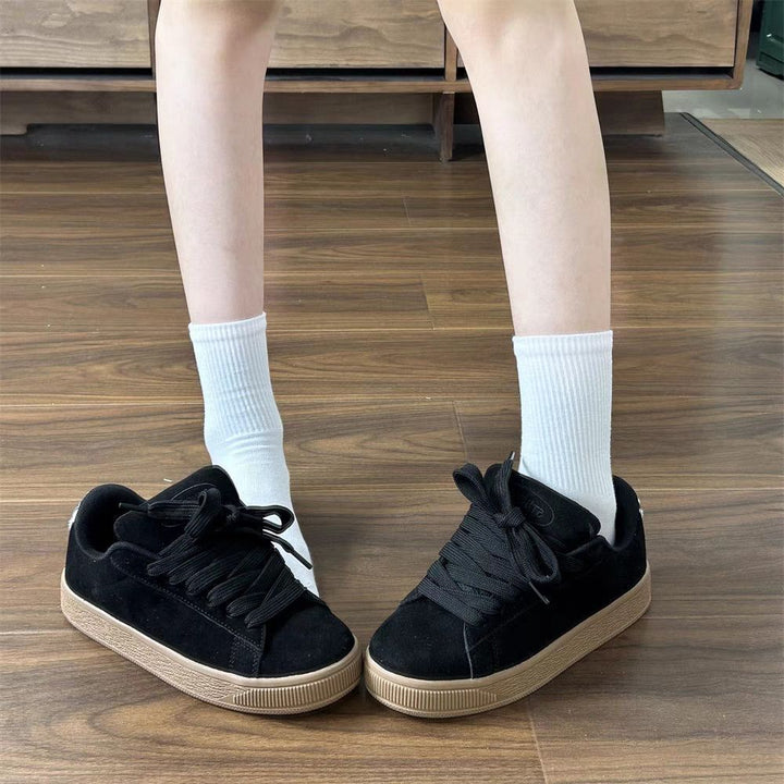 Ladies sporty sneakers made of high-quality suede with non-slip sole Mune Fashion