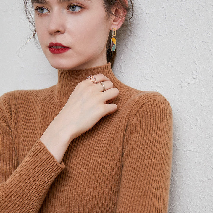 Women’s figure-hugging fine-knit turtleneck sweater with extra-fine ribbed texture and cashmere-soft feel Mune Fashion