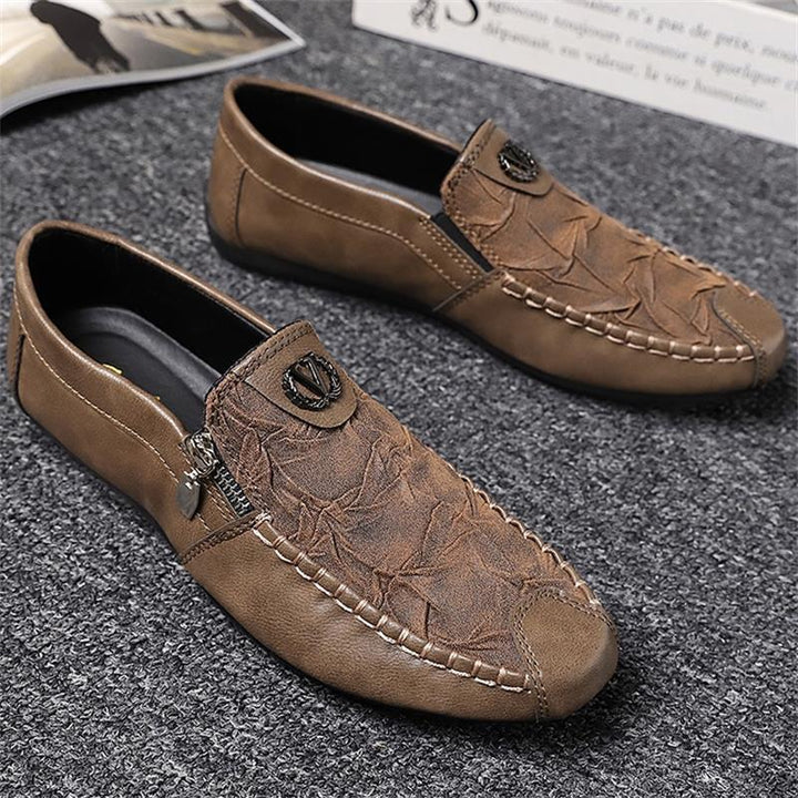 Men's elegant leather-look slip-ons with decorative zipper, hand-stitched moccasin seam and flexible comfort sole Mune Fashion