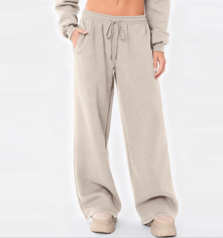 Women's wide lounge pants with high comfort waistband, elastic drawstring and side slant pockets Mune Fashion