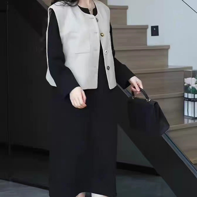 Women's Simple Midi Dress with V-Slit, Three-Quarter Sleeves and Straight Fall Mune Fashion