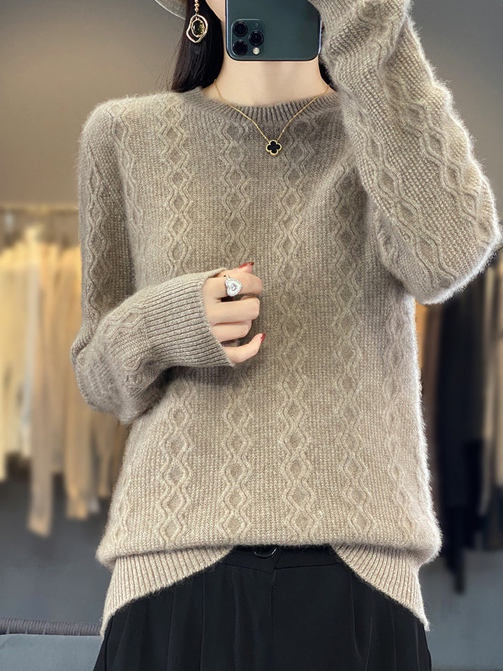 Women's cable pattern fine knit sweater with fine texture and boxy silhouette Mune Fashion