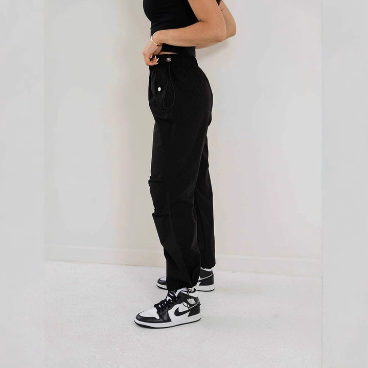 Women's cargo joggers with elastic waistband and drawstring Mune Fashion