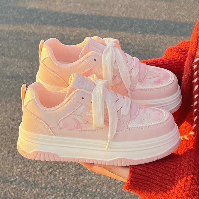 Women's Comfortable Sports Sneakers with Fashionable Design and Cushioning Sole Mune Fashion