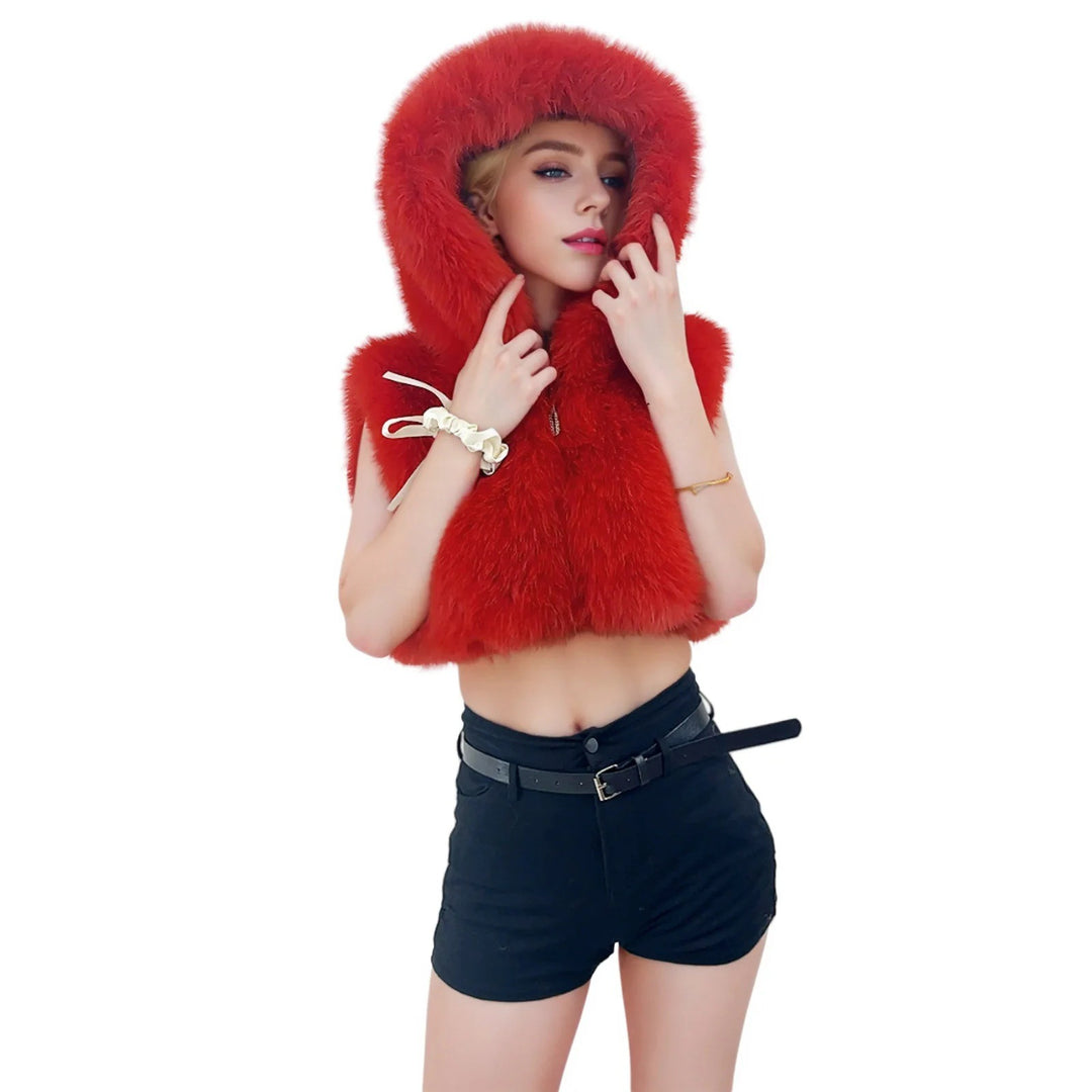 Women's Short Hooded Vest made of High-Pile Faux Fur with Voluminous Long Hair Collar Mune Fashion