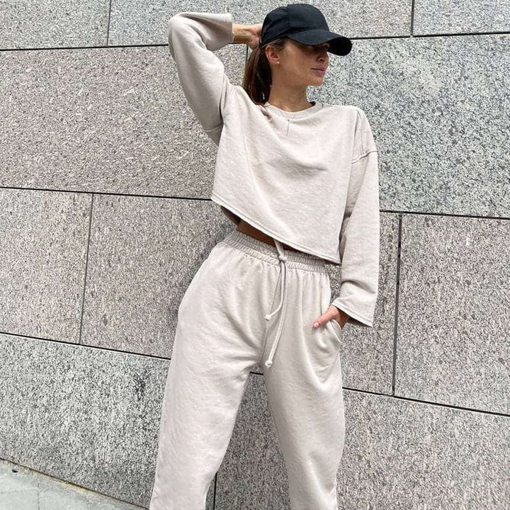 Women’s Casual Oversized Lounge Set with Wide Crewneck Sweater and Elastic Drawstring Jogging Pants Mune Fashion