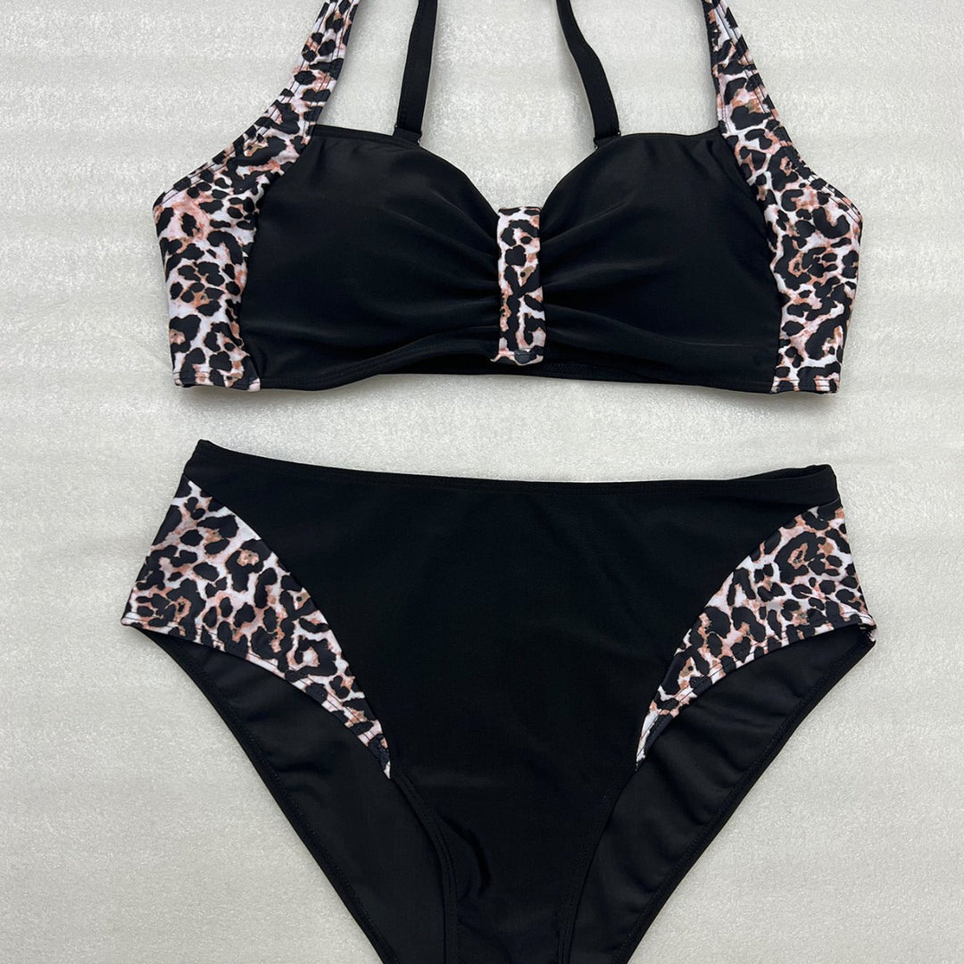 Women's bikini set with elegant ruffles and animal design Mune Fashion