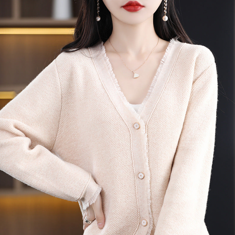 Women Short Cut V-Neck Cardigan with Fine Velvet and Pearly Buttons Mune Fashion