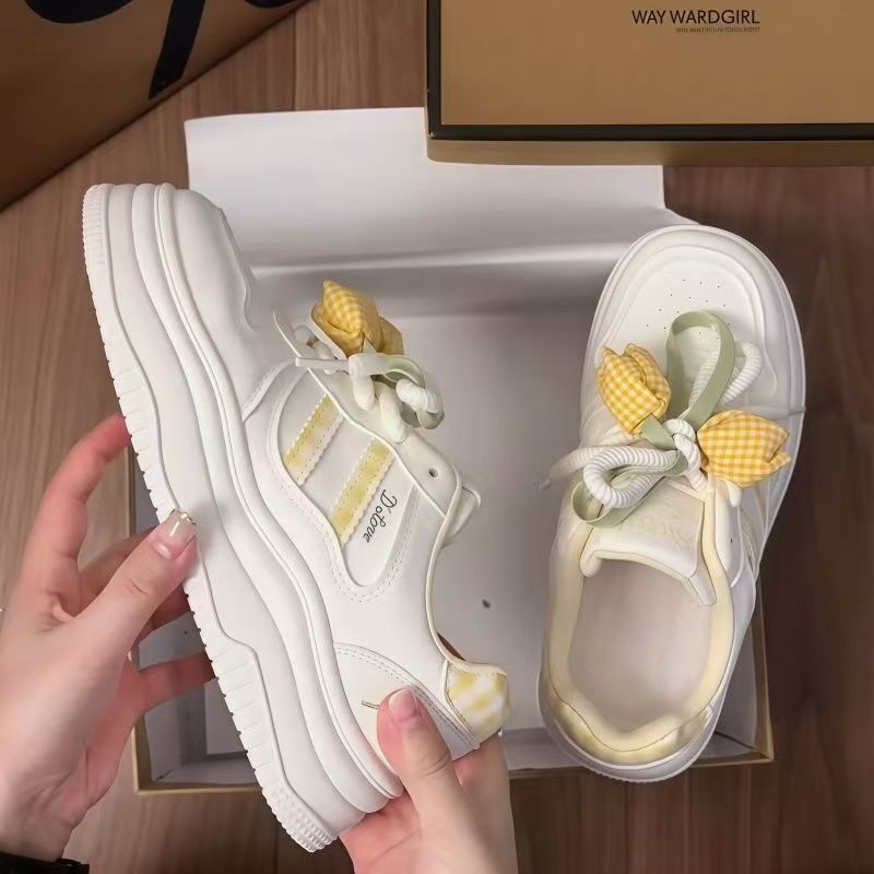 Women Sneakers with playful design and decorative bows from Mune Fashion