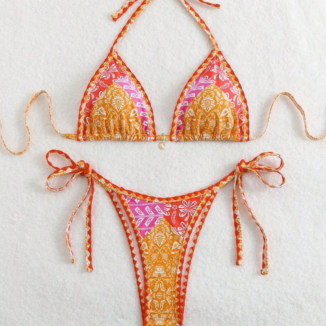 Women's triangle bikini with playful cut and exotic pattern Mune Fashion