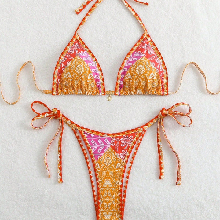 Women's triangle bikini with playful cut and exotic pattern Mune Fashion