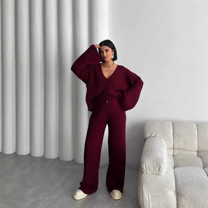 Women's ribbed cardigan with extra-long sleeves and matching high-waisted lounge pants Mune Fashion