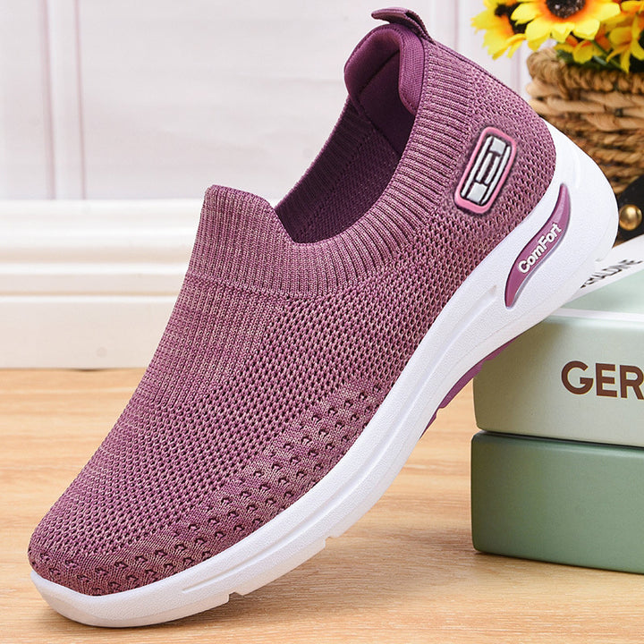 Women's seamless knit slip-on with elastic entry and shock-absorbing comfort sole Mune Fashion