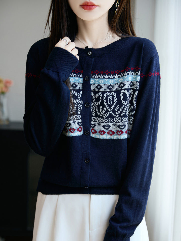 Women's Lightweight Fine Knit Cardigan with Nordic Jacquard Pattern and Fine Button Placket Mune Fashion