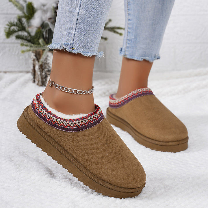 Women's non-padded cozy slippers with embroidered sheep edge, soft faux fur lining and patterned anti-slip sole Mune Fashion
