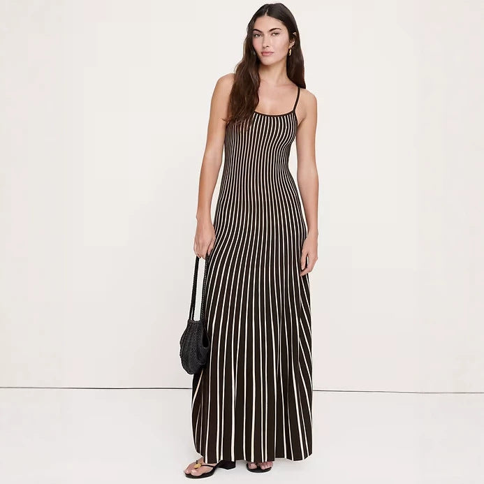 Ladies' elegant maxi dress in slip style with spaghetti straps, fitted cut and wide hem Mune Fashion