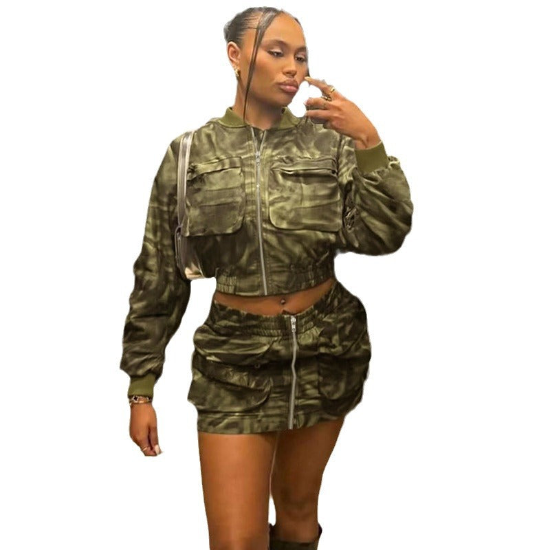 Women nan short-cut bomber jacket with flap pockets, zipper and elastic hem Mune Fashion