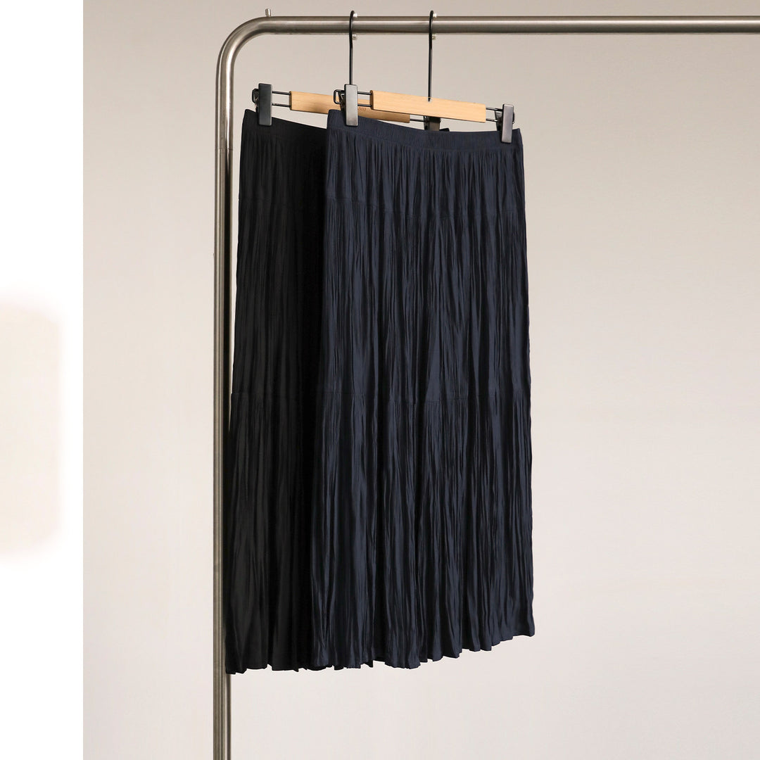 Ladies Elegant Pleated Skirt with High Waist and Flowing Fabric Mune Fashion