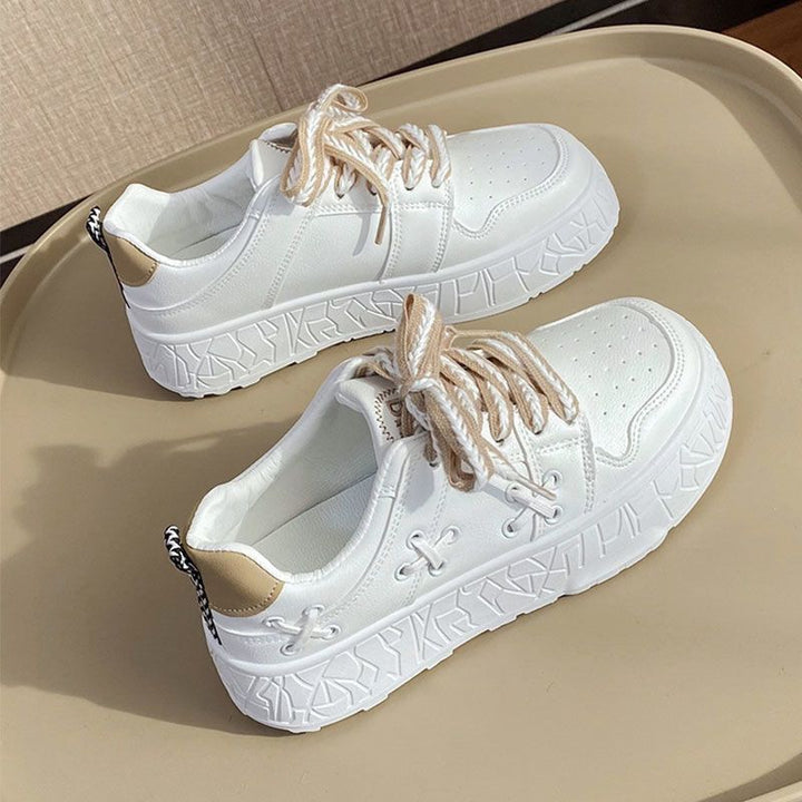 Women's sneaker with fashionable design and sturdy sole Mune Fashion