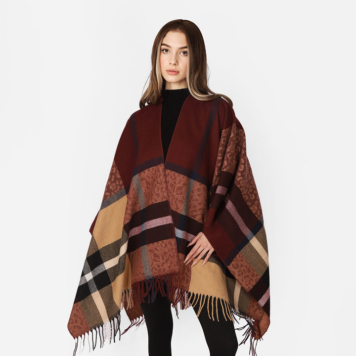 Women's Oversized Poncho with Fringes and Check Pattern Mune Fashion