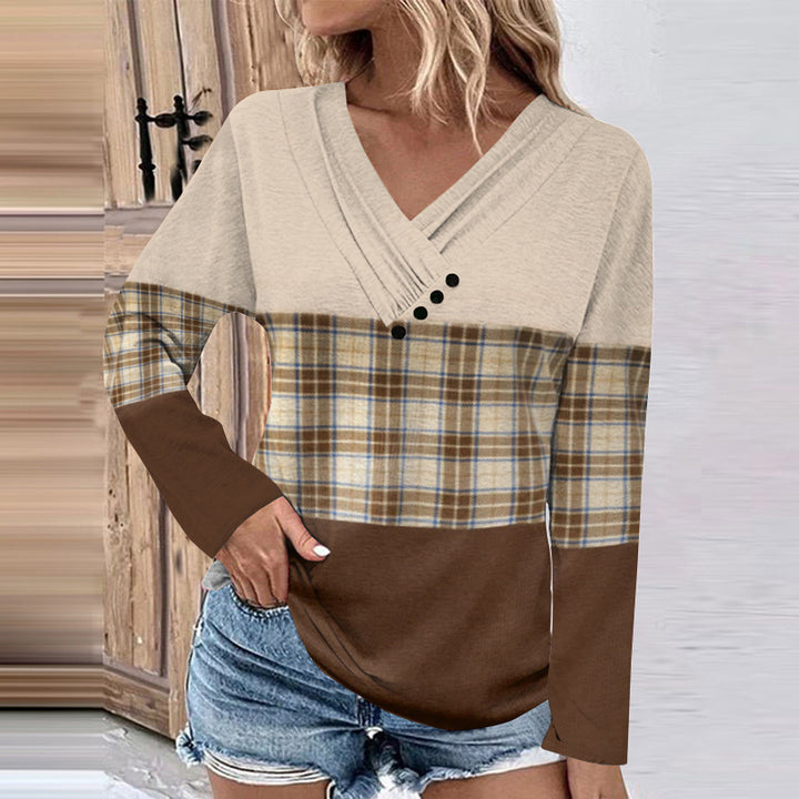 Women's Ribbed V-Neck Sweater with Gradient, Decorative Buttons and Relaxed Fit Mune Fashion