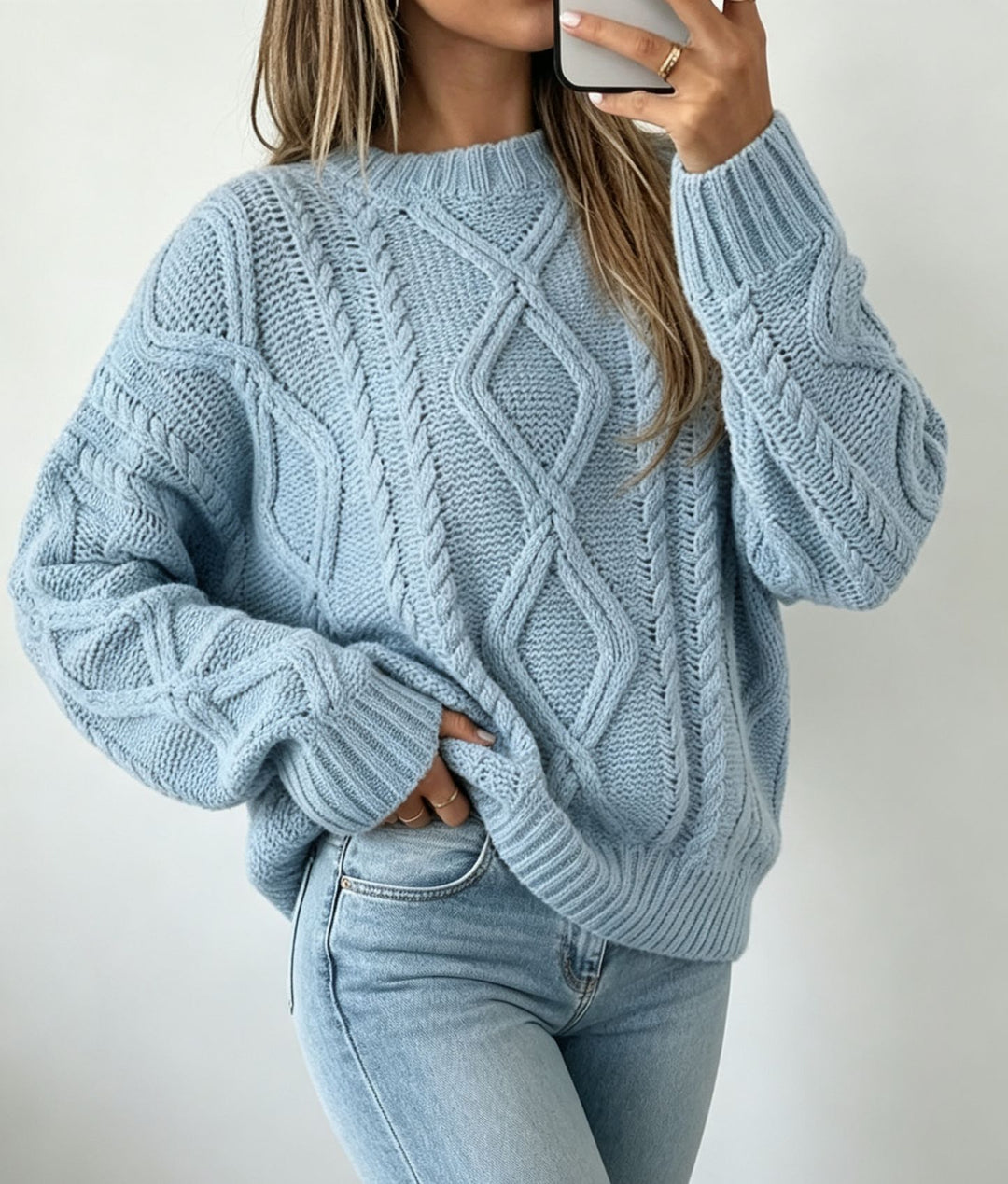 Women's Oversize Braided Knit Sweater with Cable Pattern and Round Neck Mune Fashion
