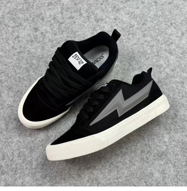 Women's sporty sneakers with futuristic accents and durable outsole Mune Fashion