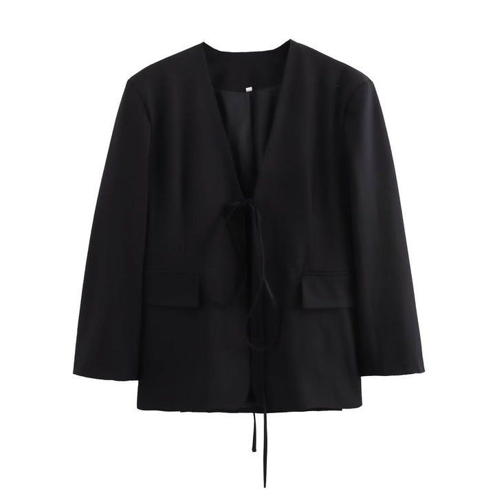 Women nan boxy blazer with deep V-neck, tie belt closure and flap pockets Mune Fashion