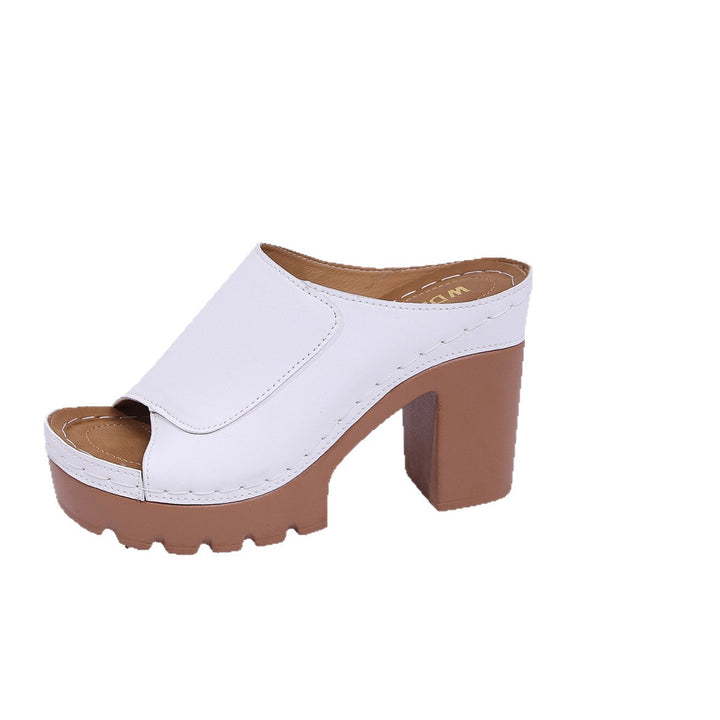 Women's platform mule with thick profiled sole, open toe area and block heel Mune Fashion
