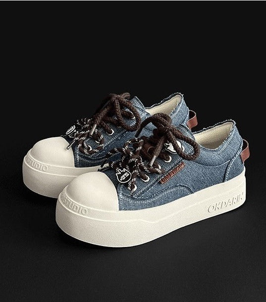 Ladies Trendy Sneakers with innovative lacing systems and cushioning sole Mune Fashion