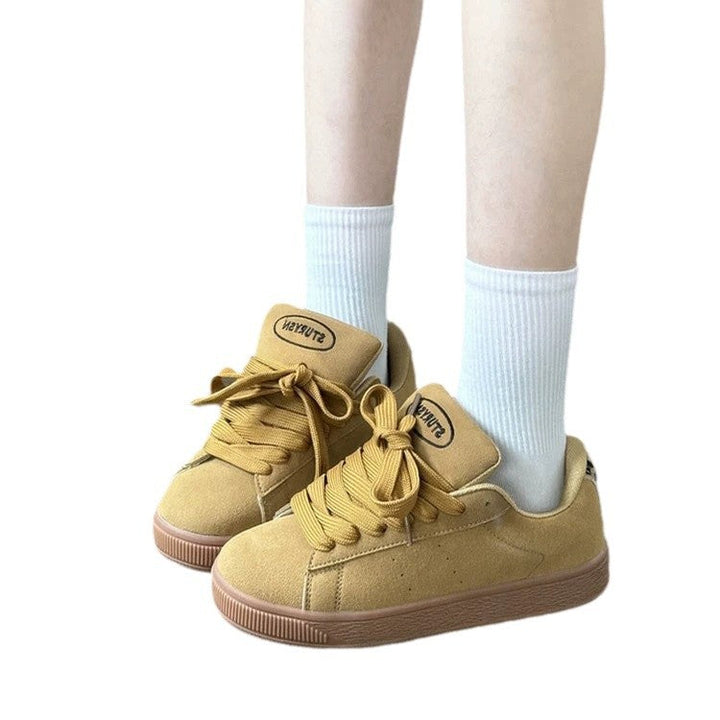 Women's sneakers made of high-quality suede with soft cushioning Mune Fashion