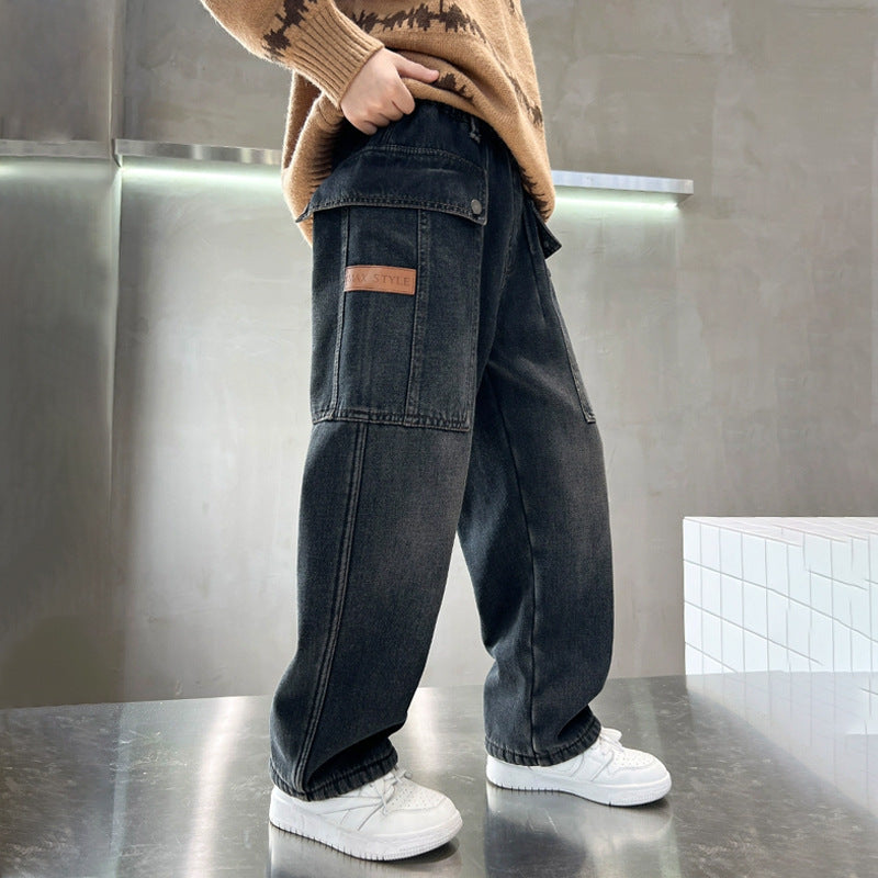 Women casual cargo jeans in oversized style Mune Fashion