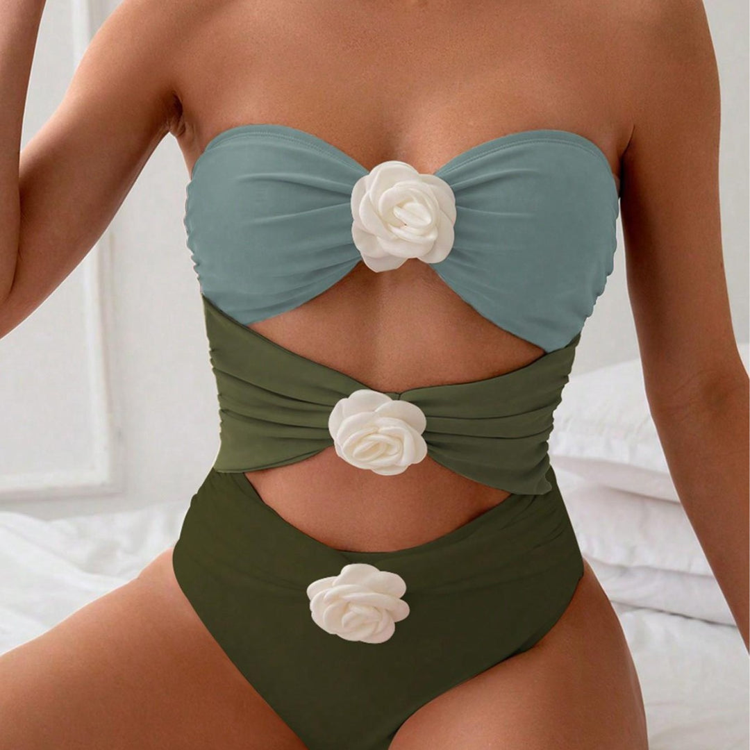 Women's bandeau swimsuit with elegant ruffles and floral accents Mune Fashion