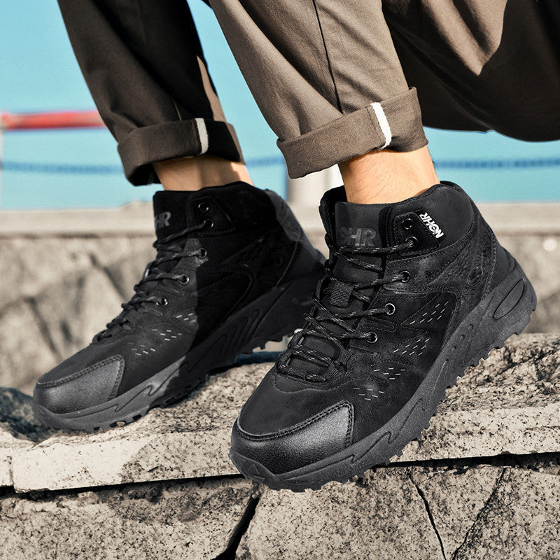 Men's robust water-repellent trekking boots with medium shaft height and slip-resistant profile sole Mune Fashion
