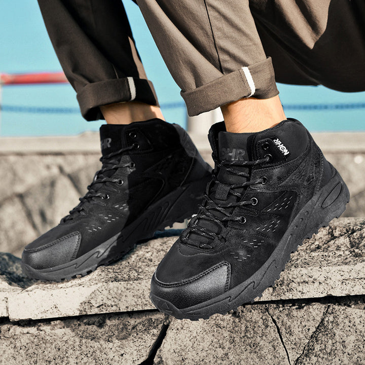 Men's robust water-repellent trekking boots with medium shaft height and slip-resistant profile sole Mune Fashion