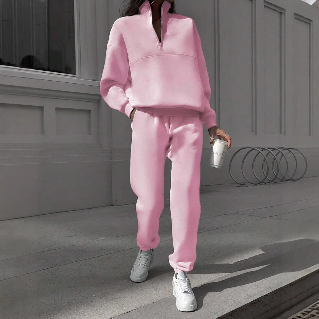 Women Oversize Sweat Set with half zipper, stand-up collar and casual joggers Mune Fashion