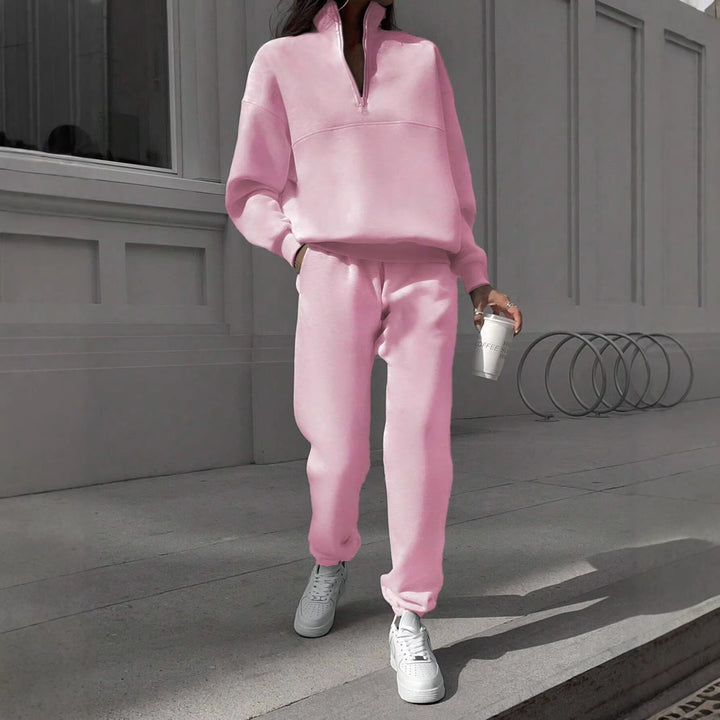 Women's Comfort Sweat Set with Half-Zip Stand-Up Collar and Relax Jogger Mune Fashion