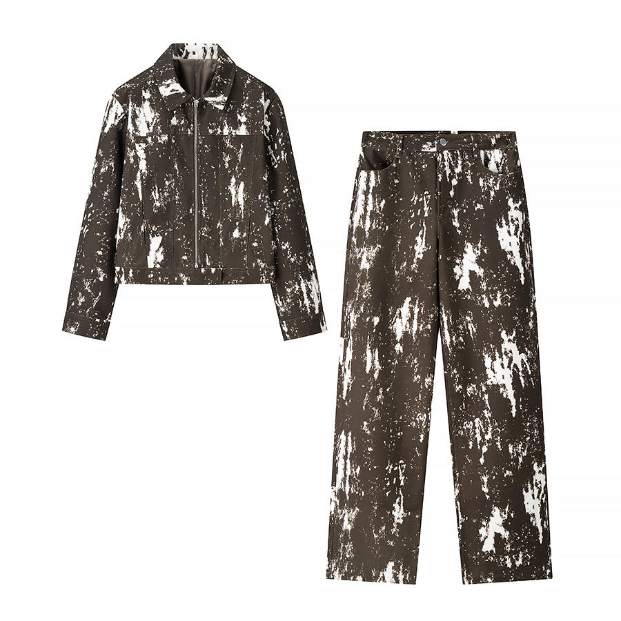 Women's wide Highwaist cargo pants with graphic all-over print, straight leg and practical side pockets Mune Fashion