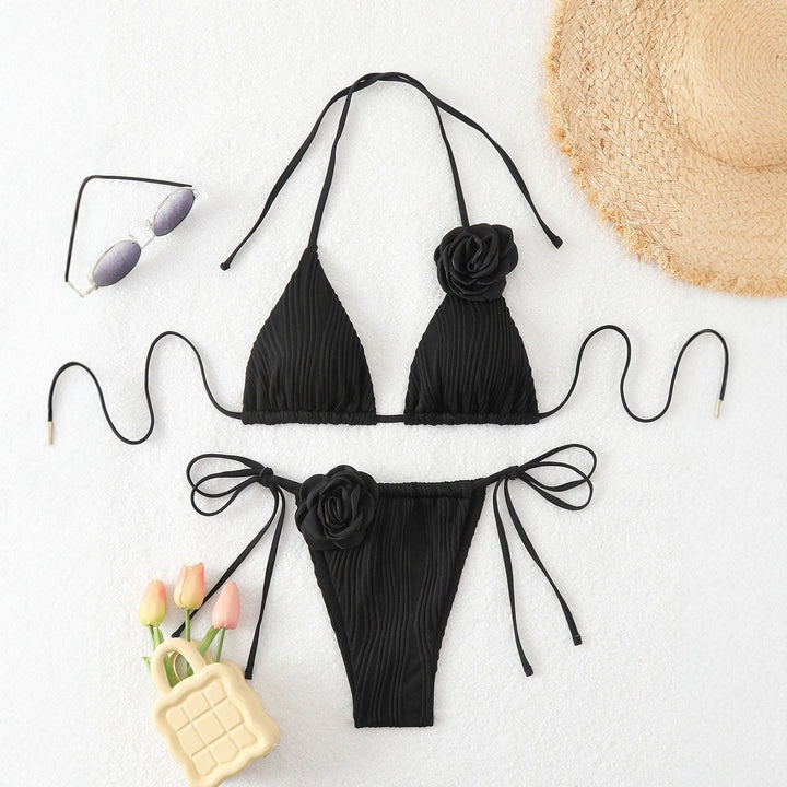 Damen Elegantes und verspieltes Bikiniset mit Blumenapplikationen Echo Archiv