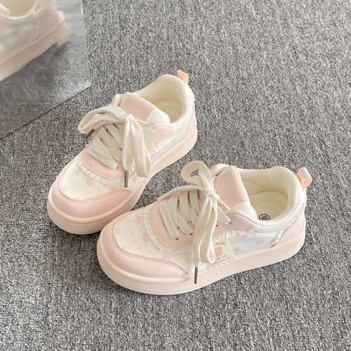 Women’s sporty sneakers with cute animal design and elastic laces Mune Fashion