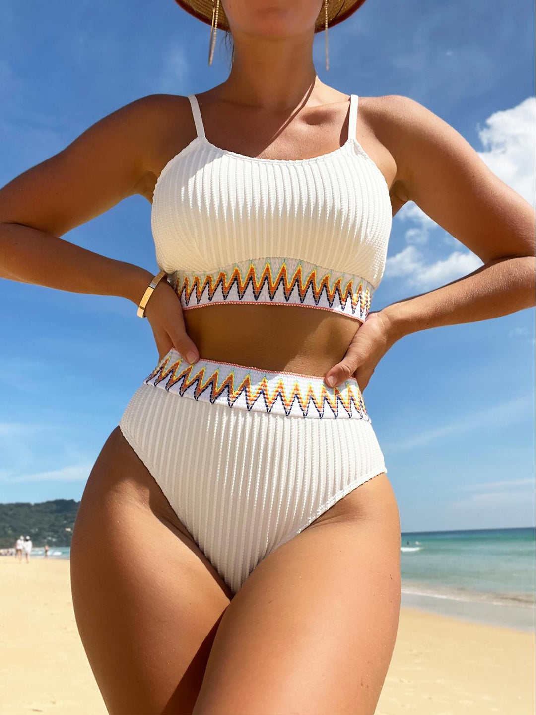 Women Multicolored Patterned High-Waist Bikini Mune Fashion
