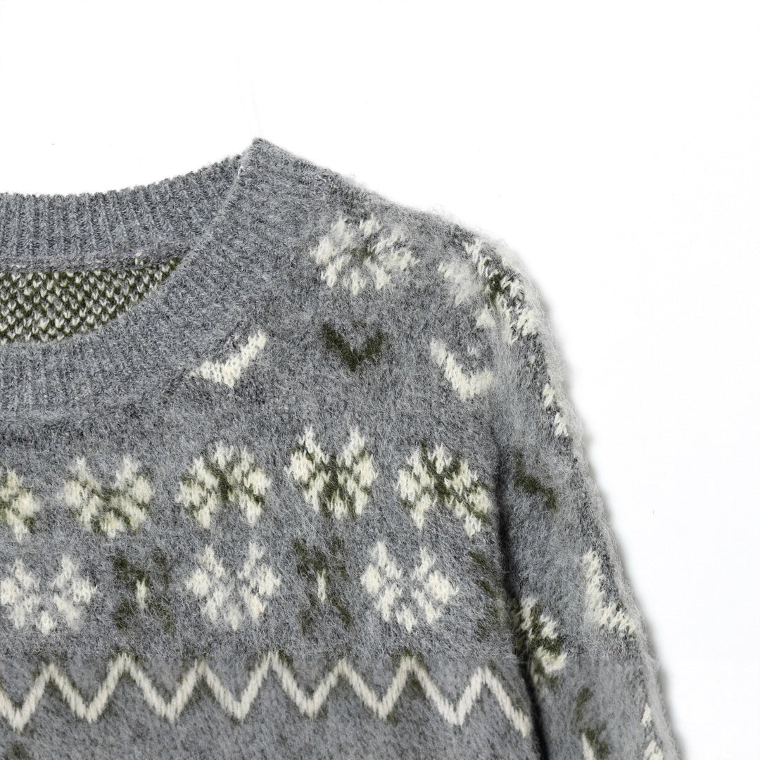 Women's patterned Norwegian sweater made of soft knit yarn with round neckline Mune Fashion