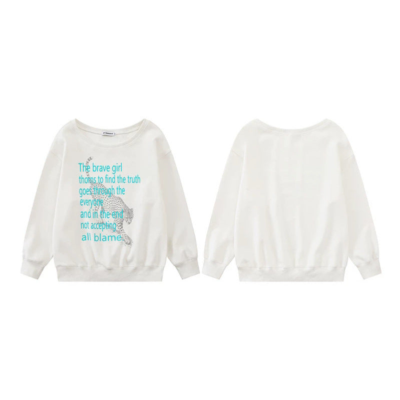 Women's oversized sweatshirt with round neck, typographic statement, and leopard illustration Mune Fashion
